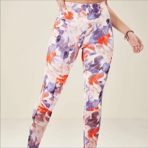 Fabletics XS leggings - Picture 2 of 3